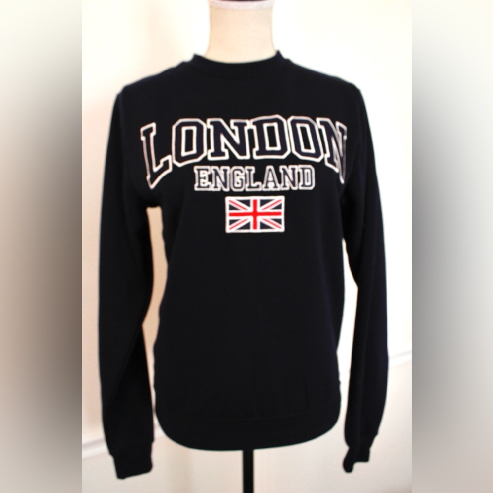 NWT Women's Embroidered Navy London England Sweatshirt Size S - 70% Cotton  SOFT